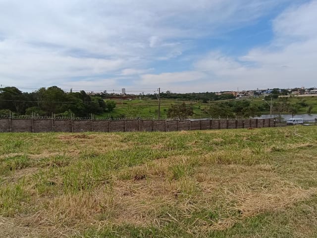 Terreno com 315m², à venda, no bairro Vila Salomé em Cambé