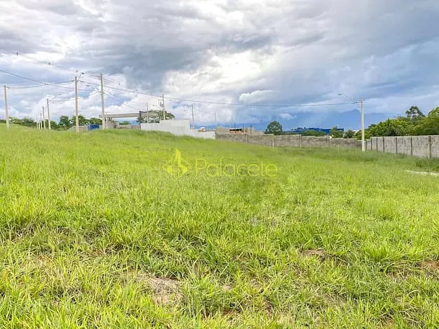 Terreno com 175m², à venda, no bairro Bosque da Imperatriz em Pindamonhangaba
