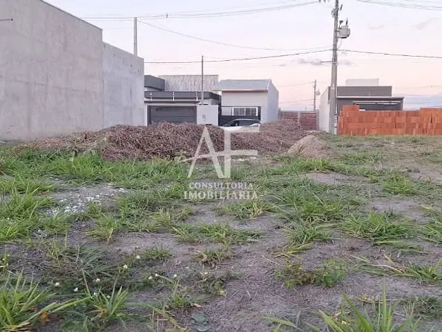 Terreno com 250m², à venda, no bairro Residencial E Comercial Portal dos Eucaliptos em Pindamonhangaba