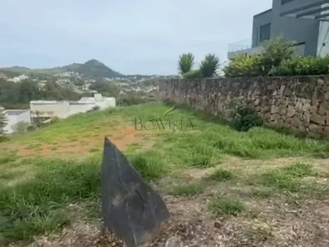 Terreno com 704m², à venda, no bairro San Fernando Valley em Atibaia