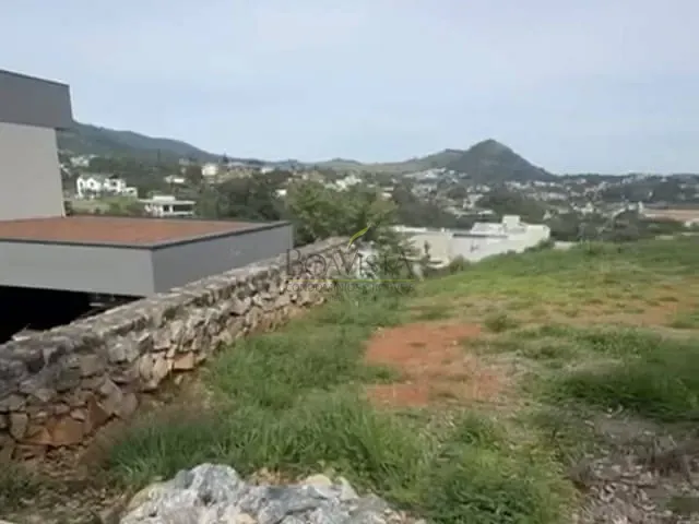 Terreno com 704m², à venda, no bairro San Fernando Valley em Atibaia