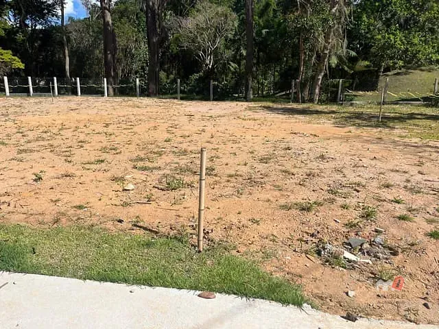 Terreno com 449m², à venda, no bairro Carangola em Petrópolis