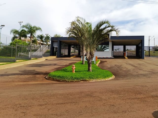 Terreno com 375m², à venda, no bairro Jardim Tarobá em Cambé