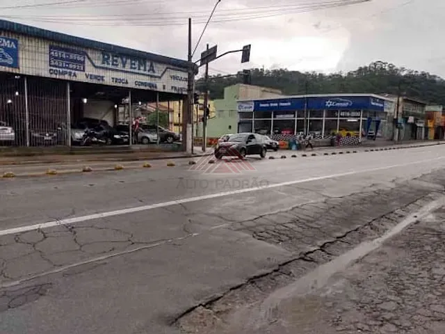 Terreno com 622m², à venda, no bairro Vila América em Mauá
