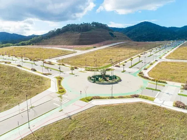 Terreno com 300m², à venda, no bairro Várzea do Ranchinho em Camboriú