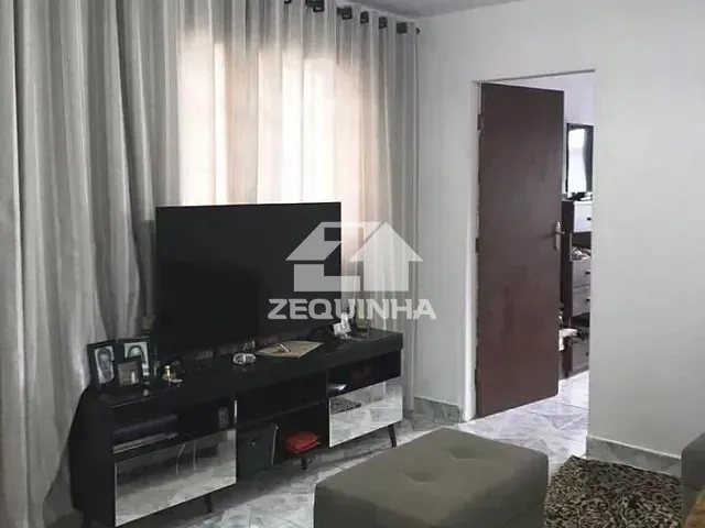 Casa com 200m², à venda, no bairro Jaguaribe em Osasco