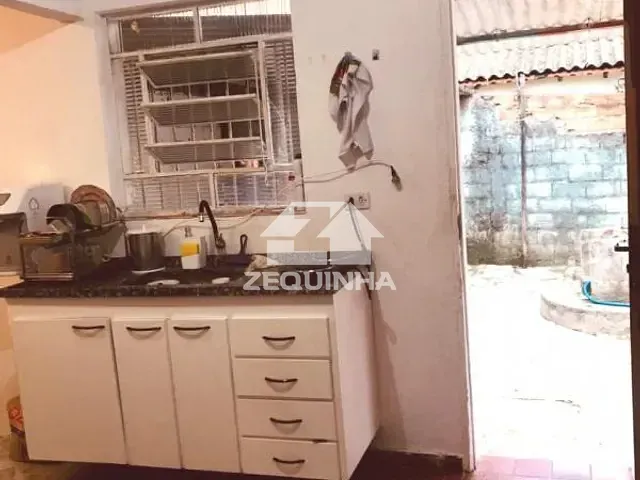 Casa com 200m², à venda, no bairro Jaguaribe em Osasco