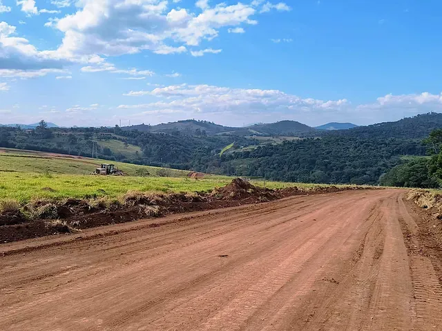 Terreno com 360m², à venda, no bairro Cachoeira em Atibaia