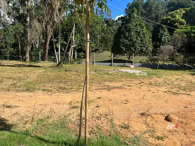 Terreno com 457m², à venda, no bairro Carangola em Petrópolis