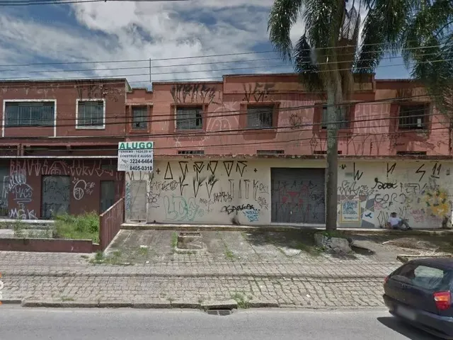 Terreno com 1424m², para alugar, no bairro Novo Mundo em Curitiba