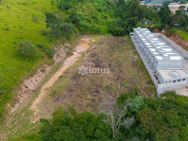 Terreno com 2413m², à venda, no bairro Chácara do Solar II (Fazendinha) em Santana de Parnaíba
