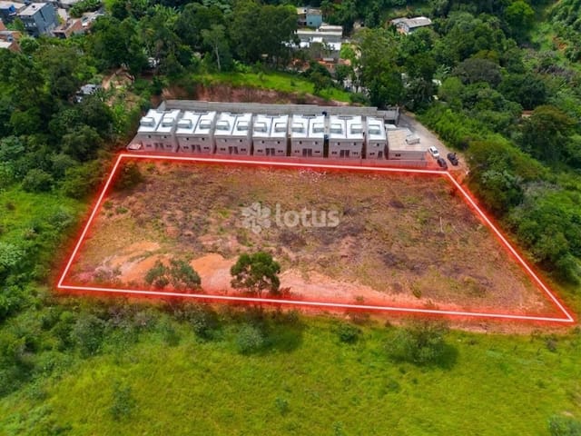 Terreno com 2413m², à venda, no bairro Chácara do Solar II (Fazendinha) em Santana de Parnaíba