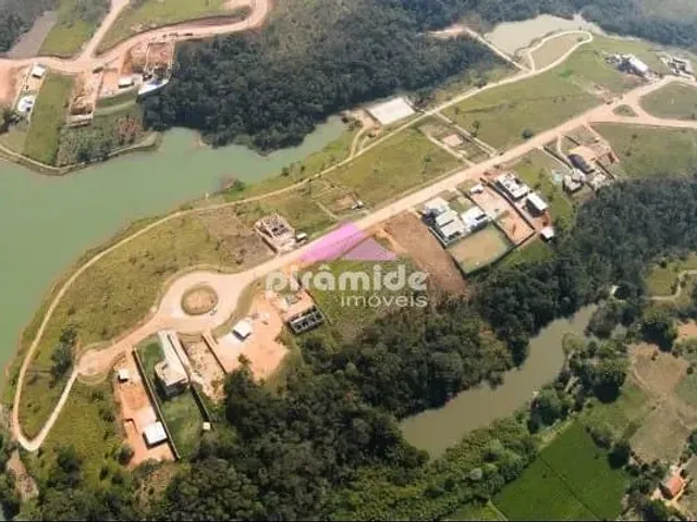 Terreno com 1361m², à venda, no bairro Condomínio Lago Dourado em Jacareí
