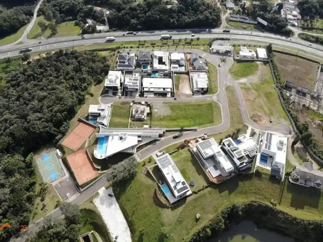 Terreno à venda, no bairro Ecoville em Curitiba