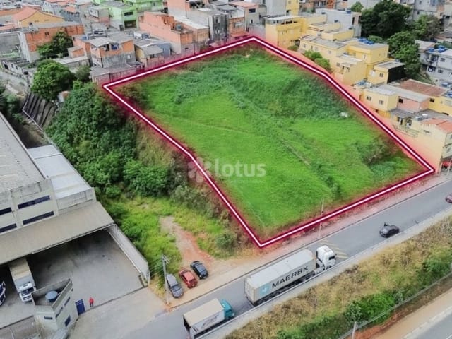 Terreno com 2964m², à venda, no bairro Jardim Sabrina (Fazendinha) em Santana de Parnaíba