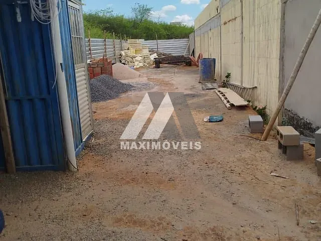 Terreno com 180m², à venda, no bairro São Geraldo em Araçuaí