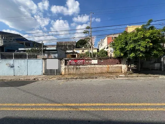 Terreno com 250m², à venda, no bairro Parque São Vicente em Mauá