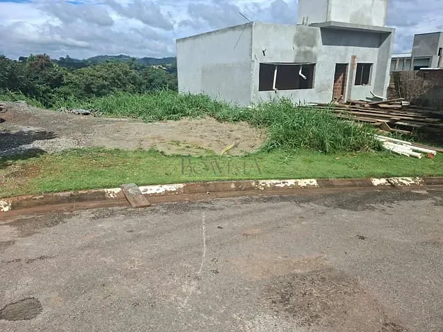 Terreno com 396m², à venda, no bairro Parque Imperador em Bragança Paulista