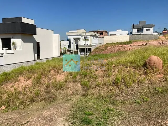 Terreno com 300m², à venda, no bairro Recanto dos Eucaliptos em São José dos Campos