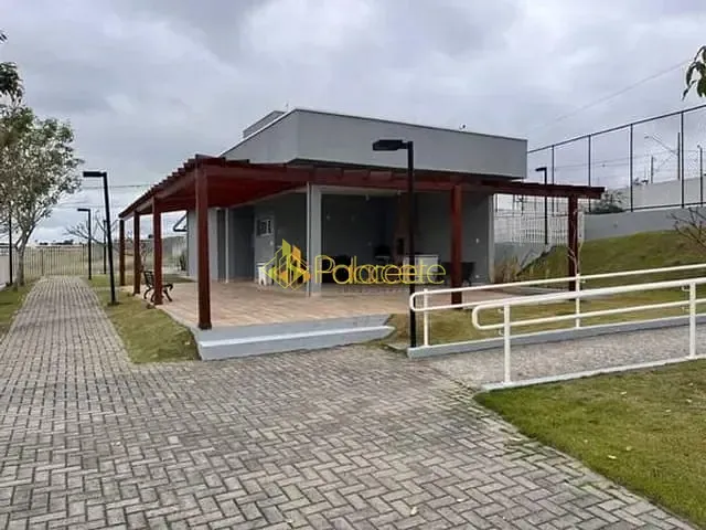 Terreno à venda, no bairro Vale dos Cristais em Taubaté