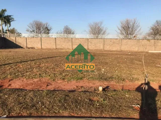 Terreno com 416m², à venda, no bairro Conjunto Habitacional Elias Stefan em Araçatuba