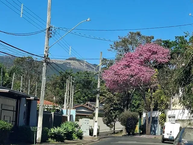Terreno com 478m², à venda, no bairro Jardim Paulista em Atibaia
