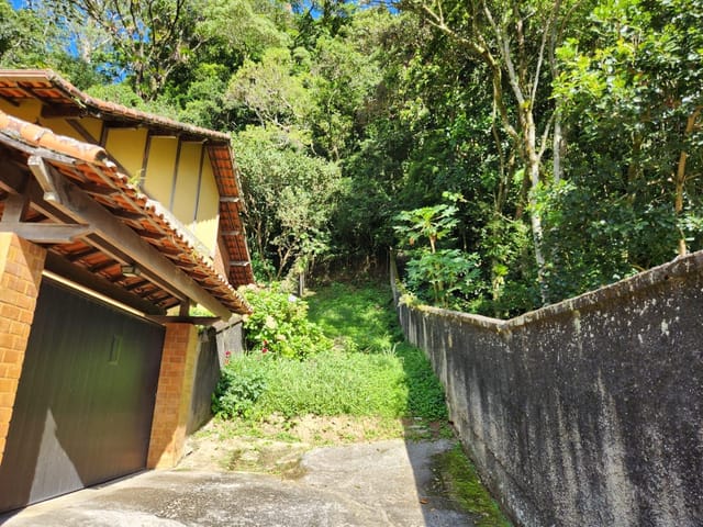 Terreno com 2600m², à venda, no bairro Morin em Petrópolis