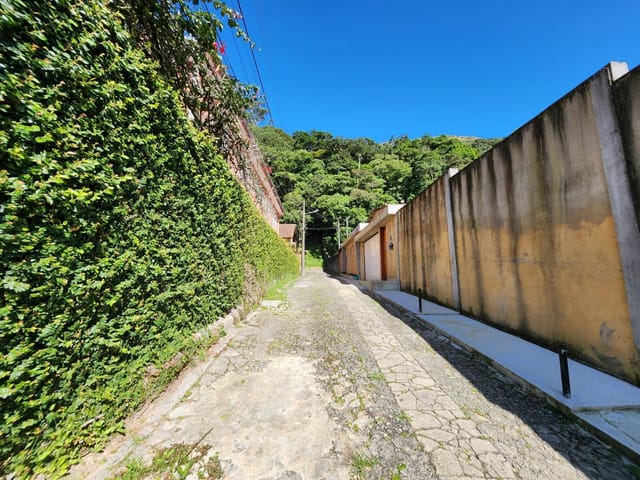Terreno com 2600m², à venda, no bairro Morin em Petrópolis