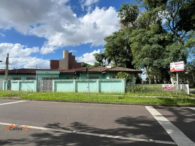 Terreno à venda, no bairro Água Verde em Curitiba