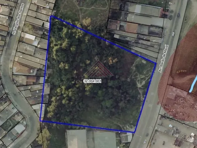 Terreno com 8232m², à venda, no bairro Jardim Itapeva em Mauá
