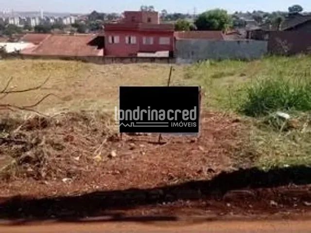 Terreno com 304m², à venda, no bairro Indústrias Leves em Londrina