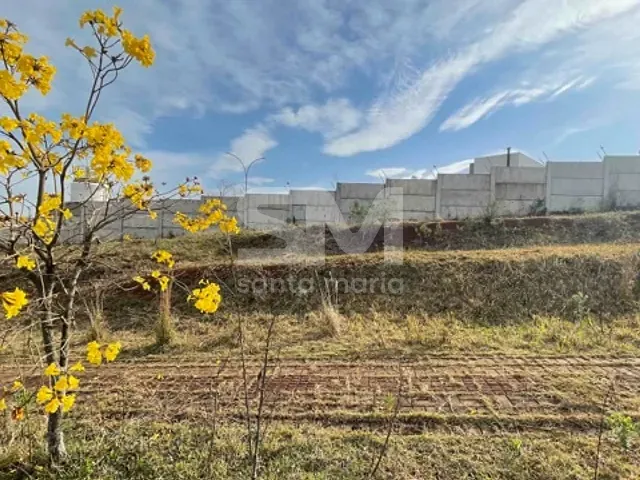 Terreno com 360m², à venda, no bairro Universitário em Chapecó