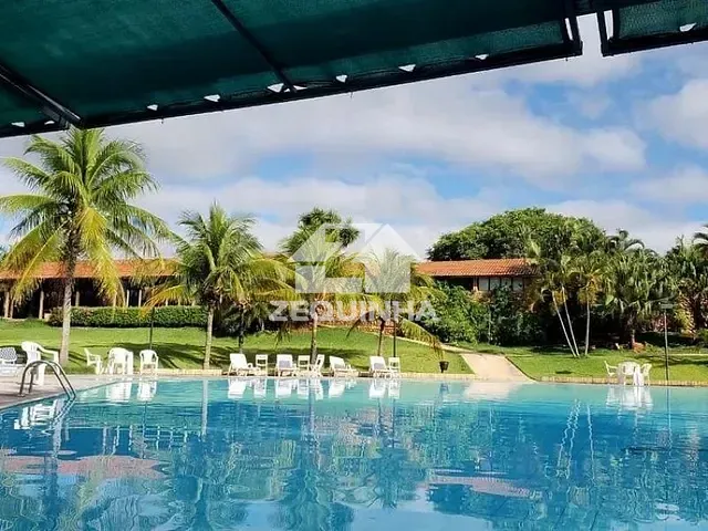 Terreno com 450m², à venda, no bairro Centro em Águas de Santa Bárbara