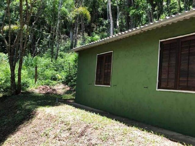 Terreno com 1920m², à venda, no bairro Araras em Petrópolis