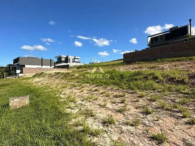 Terreno com 524m², à venda, no bairro Parque Villa dos Pinheiros em Indaiatuba