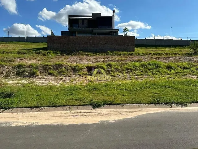 Terreno com 524m², à venda, no bairro Parque Villa dos Pinheiros em Indaiatuba