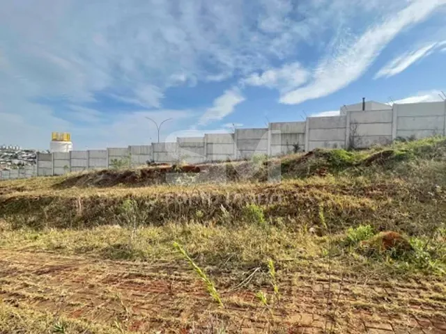 Terreno com 360m², à venda, no bairro Universitário em Chapecó