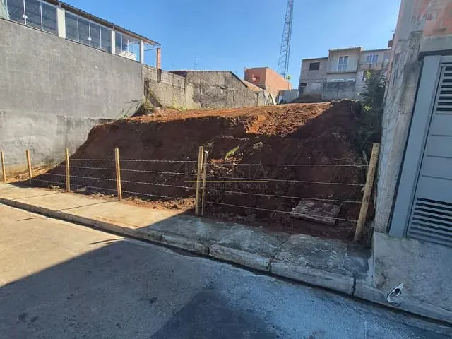 Terreno com 450m², à venda, no bairro Jardim Lago do Moinho em Bragança Paulista
