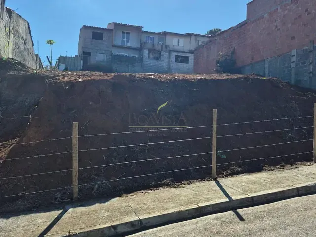Terreno com 450m², à venda, no bairro Jardim Lago do Moinho em Bragança Paulista