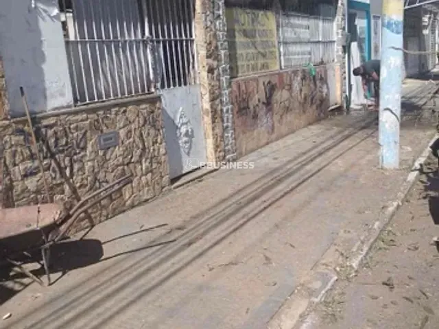 Terreno com 216m², à venda, no bairro Centro em Campos dos Goytacazes
