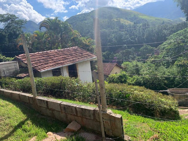 Terreno com 1000m², à venda, no bairro Araras em Petrópolis