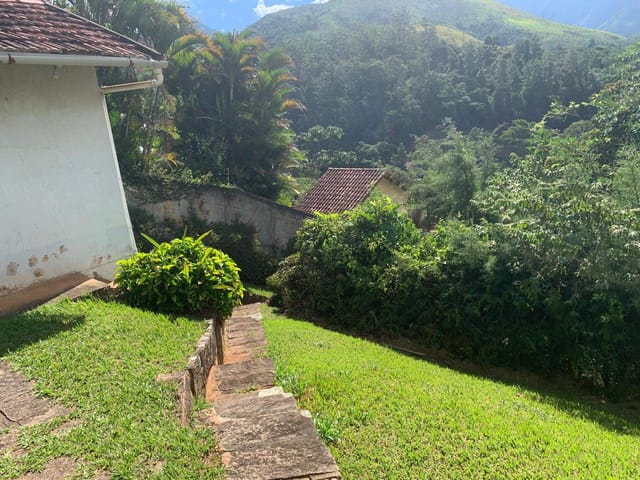 Terreno com 1000m², à venda, no bairro Araras em Petrópolis