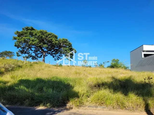 Terreno com 602m², à venda, no bairro Jardim Mantiqueira II em Andradas