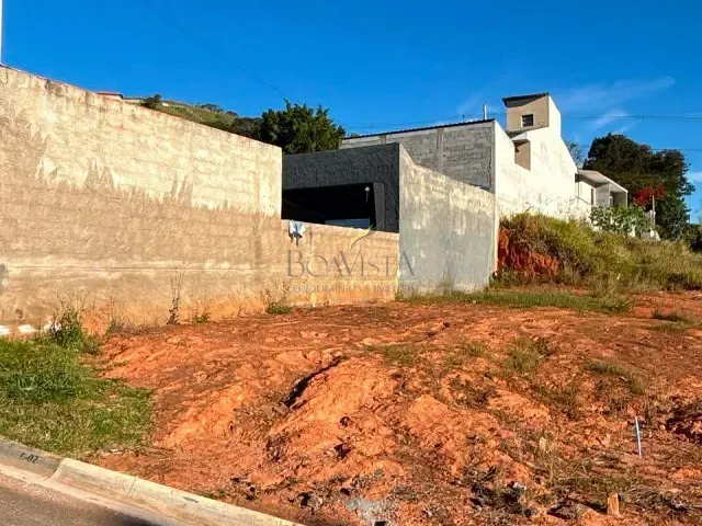 Terreno com 140m², à venda, no bairro Jardim Helena em Piracaia