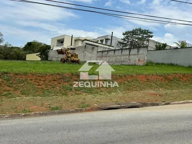 Terreno com 729m², à venda, no bairro Jardim Do Golf I em Jandira