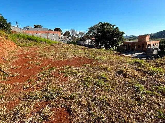 Terreno com 250m², à venda, no bairro Ypê em Piracaia