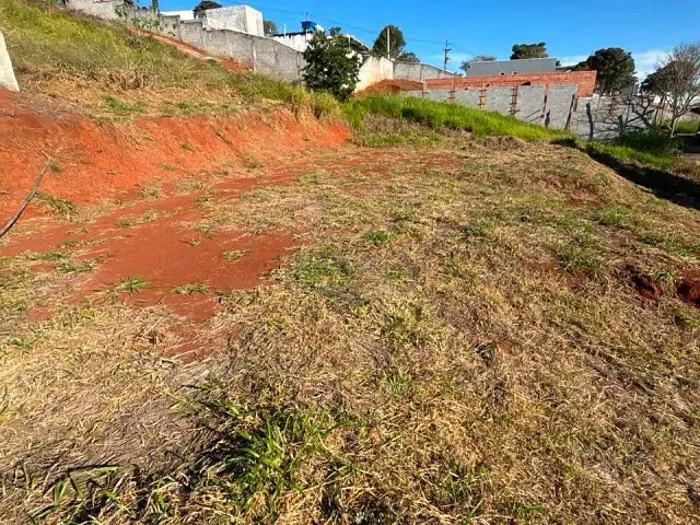 Terreno com 250m², à venda, no bairro Ypê em Piracaia