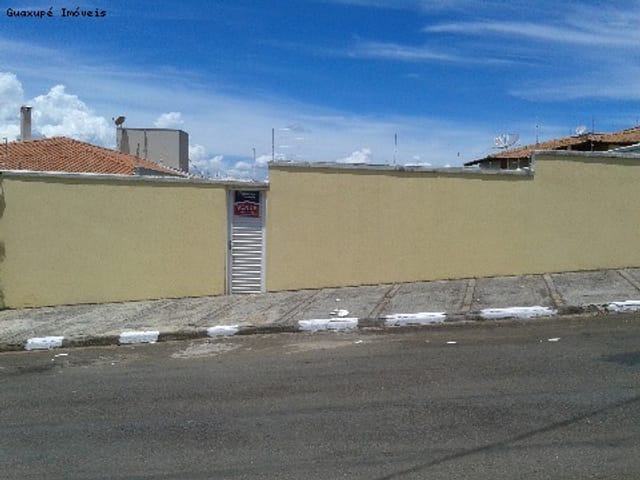 Foto do Terreno - TERRENO PLANO INTEIRO MURADO EM ÓTIMA LOCALIZAÇÃO. | Guaxupé Imóveis Ltda