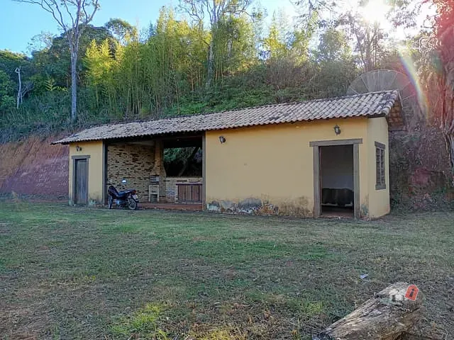 Terreno com 7500m², à venda, no bairro Araras em Petrópolis