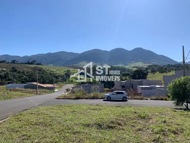 Terreno com 293m², à venda, no bairro Parque São Cristovão em Andradas